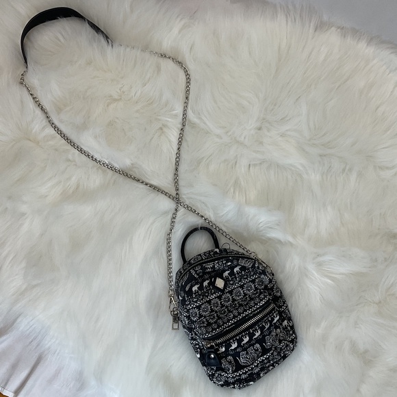 NWOT Black & White Print Purse/Detachable Crossbody Strap/Loop To Attach To Belt - Picture 6 of 9